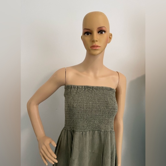 Green Smocked Shirred Sleeveless Midi Asymmetrical Dress - Picture 5 of 5